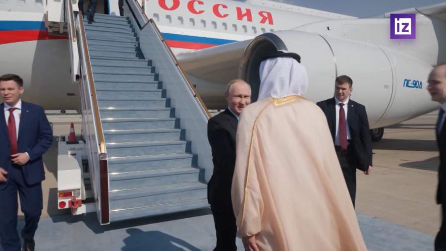 Торжества по случаю визита Путина в ОАЭ сравнили с парадом победы над дипломатией США