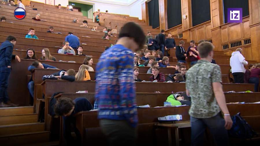 В России снимут запрет на установку станций связи в вузах и колледжах