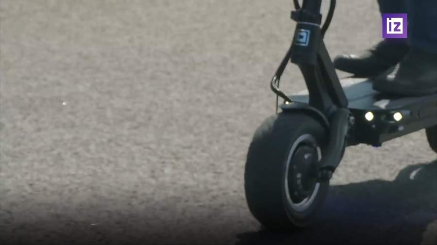 В России самокатами могут разрешить пользоваться только с 16 лет