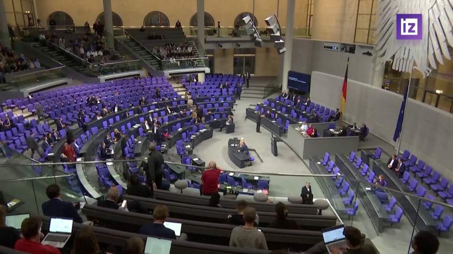 Президент ФРГ распустил парламент