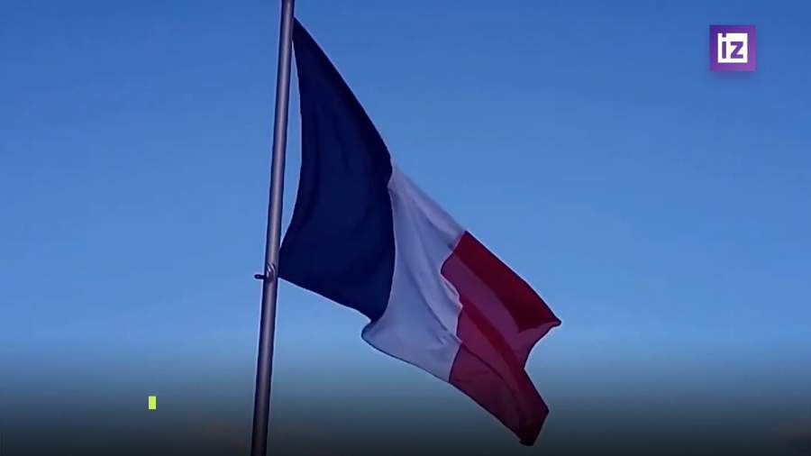 Марин Ле Пен выразила готовность работать с новым премьер-министром