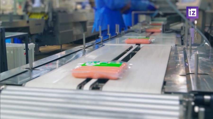 В РФ введут контроль наценок на социально значимые продукты