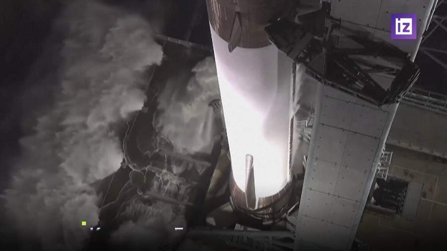 Компания Безоса впервые запустила свою новую тяжелую космическую ракету