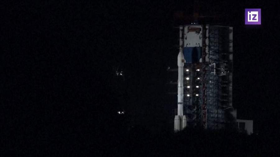 Китай запустил ракету с испытательным спутником связи