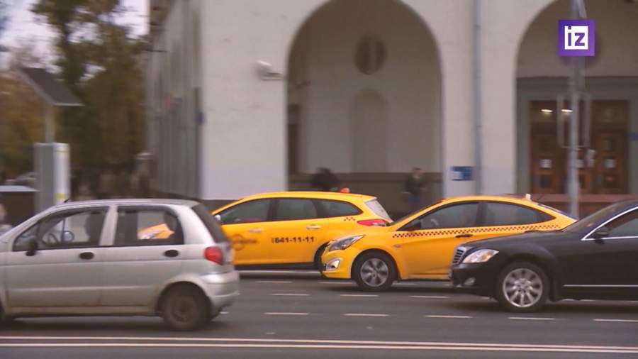 Таксистов проверят на уплату налогов