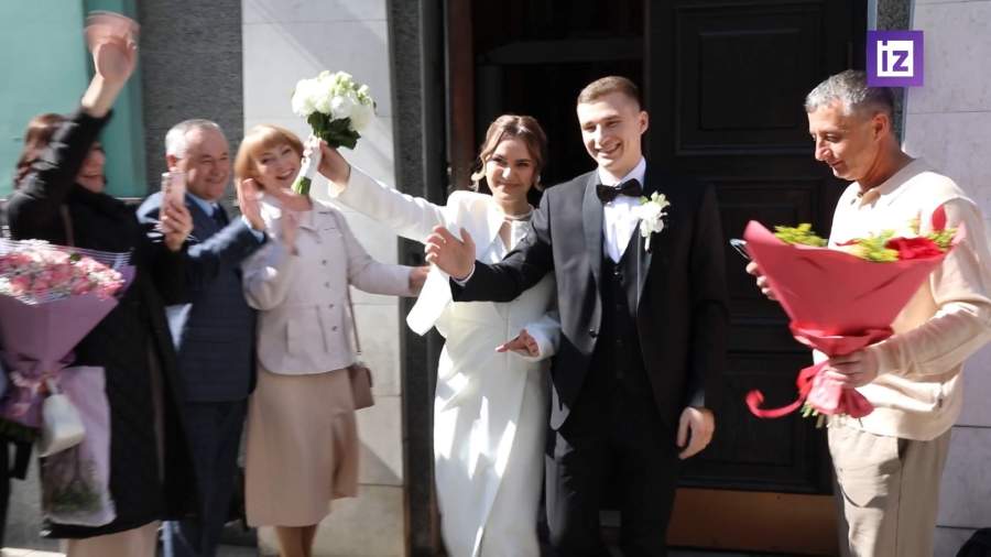 Продажи свадебных платьев летом 2025 года выросли