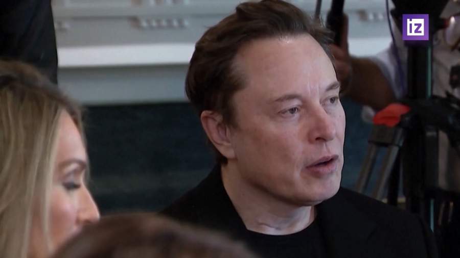 Маск подал в суд на компании Apple и OpenAI