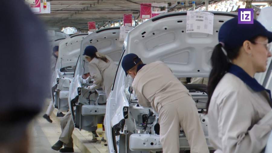 Россияне стали реже покупать новые автомобили