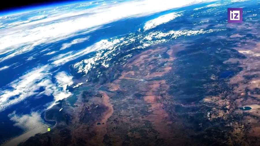 Астероид размером с челябинский метеорит пролетел мимо лунной орбиты