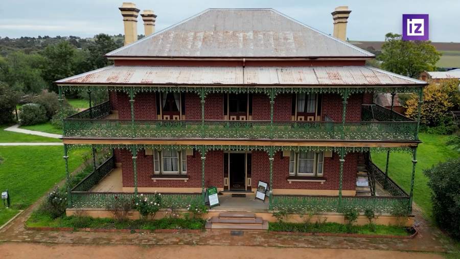 140-летний дом с привидениями выставлен на продажу в Австралии