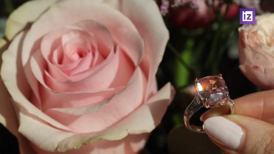 Розовый бриллиант «Сияющая роза» будет продан на аукционе Sotheby's
