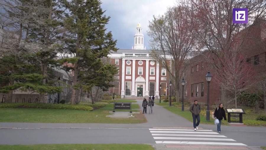 Взломали базу данных Гарварда