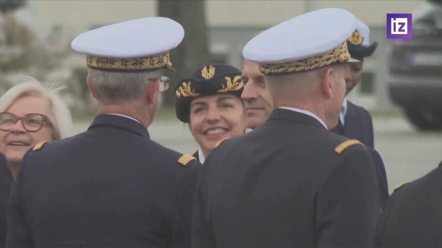 Французский военный сбежал от Макрона