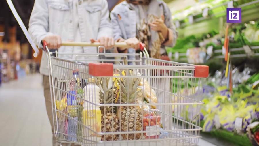 Оборот розничной торговли в России в 2025 году впервые превысит 60 трлн рублей