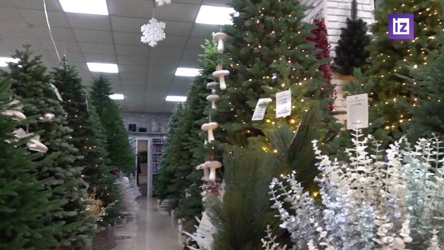 Аналитики назвали цену украшенной новогодней елки