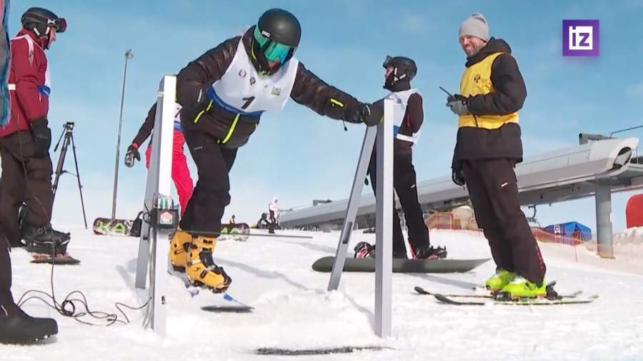 FIS допустила паралимпийцев России до соревнований с флагом и гимном