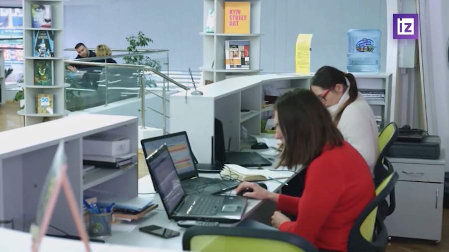 Следующие выходные в России будут трехдневными