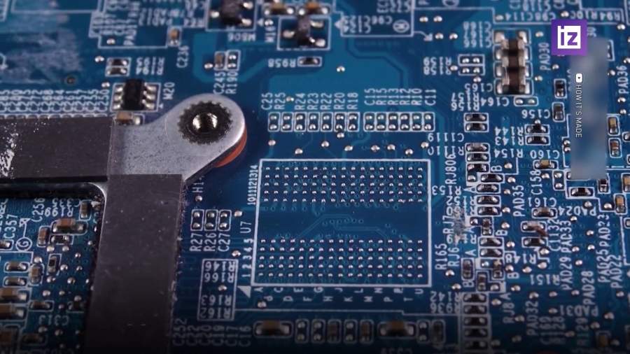 Продажи полупроводников в мире выросли на 26% в 2025 году