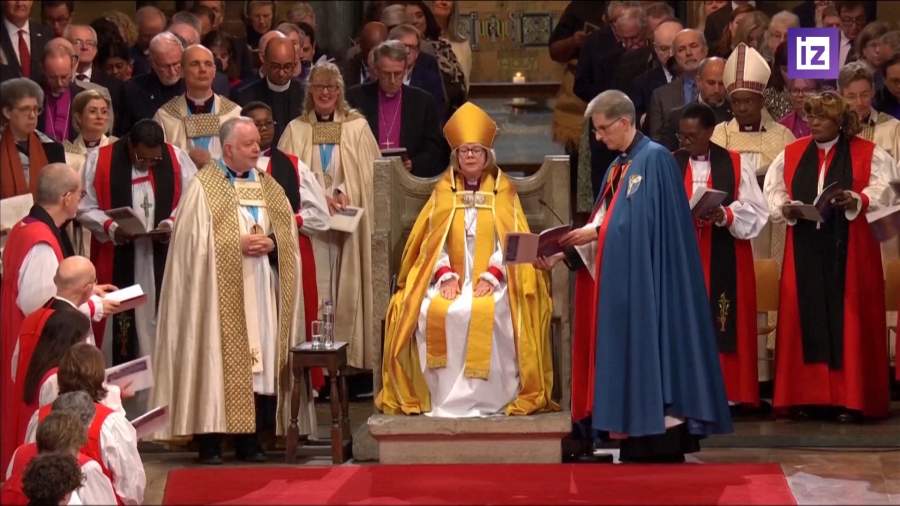 Главой Церкви Англии стала Сара Муллалли