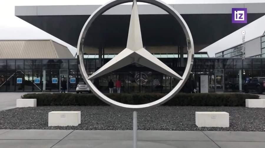 Mercedes-Benz продал все автосалоны  в Берлине