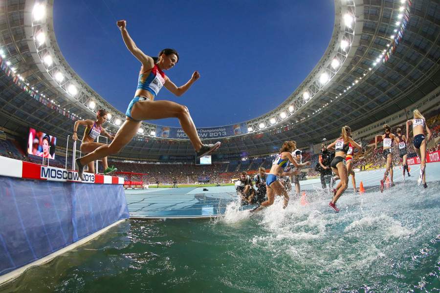 Легенды спорта. Чемпионат мира по легкой атлетике в Москве Лужники 2013. Спортивные легенды. Легенды спорта фото. Морском спорт Лужники.