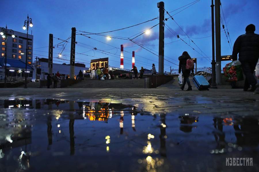 Вид на Киевский вокзал в Москве 