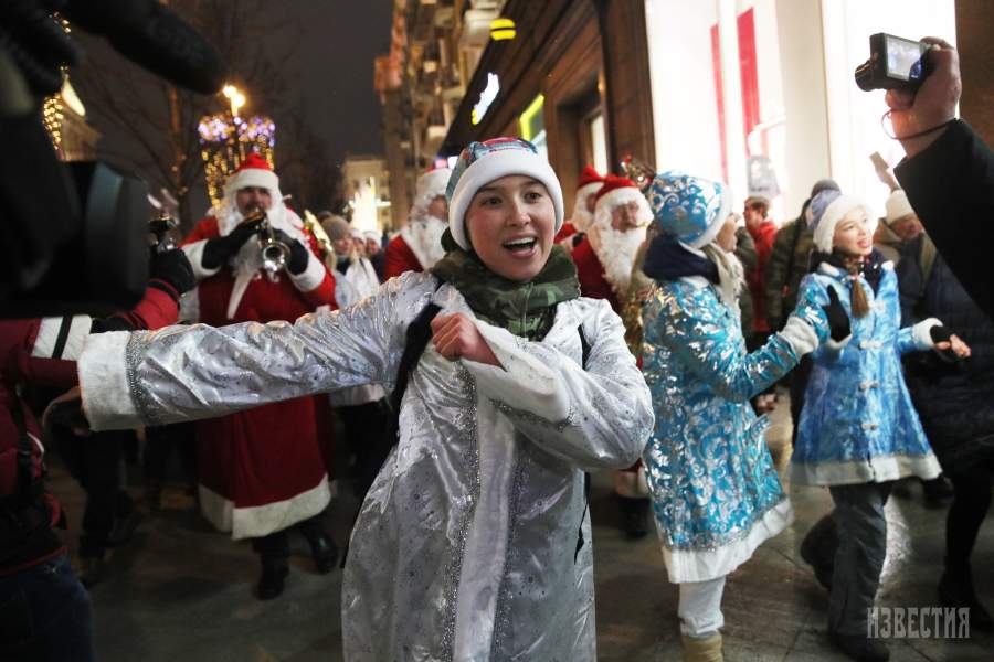 Парад снегурочек