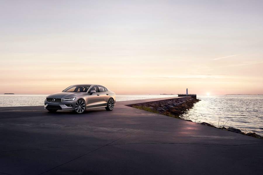 Шведы из Volvo готовят для России премьеру нового пополнения седана S60