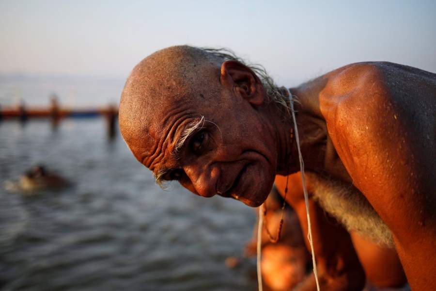 Обряды массового паломничества индусов к святыням индуизма Кумбха Мела