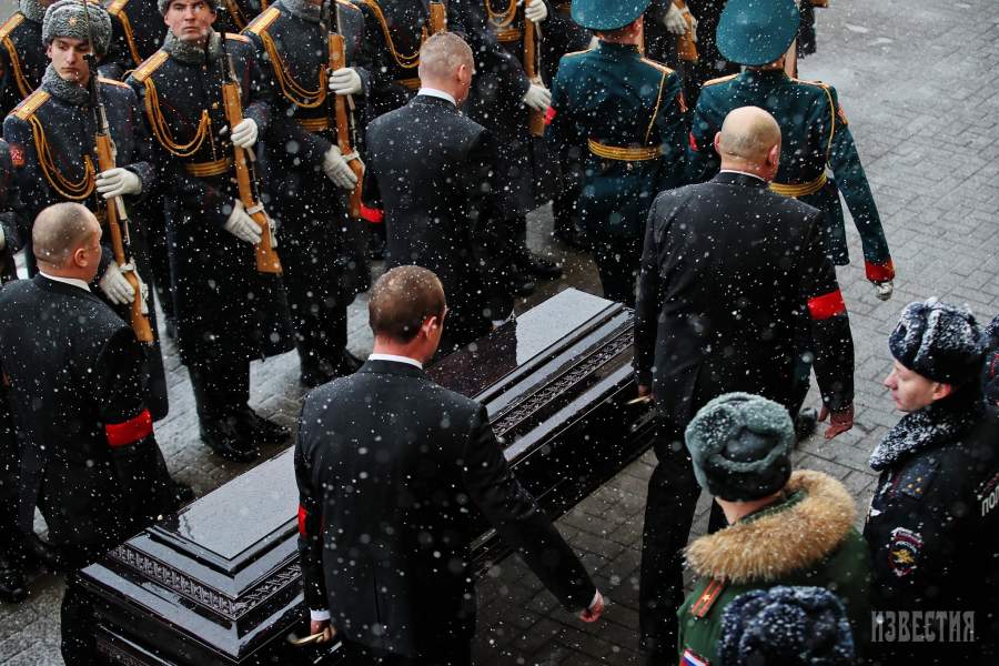 Церемония прощания с академиком Жоресом Алферовым в научном центре РАН в Санкт-Петербурге