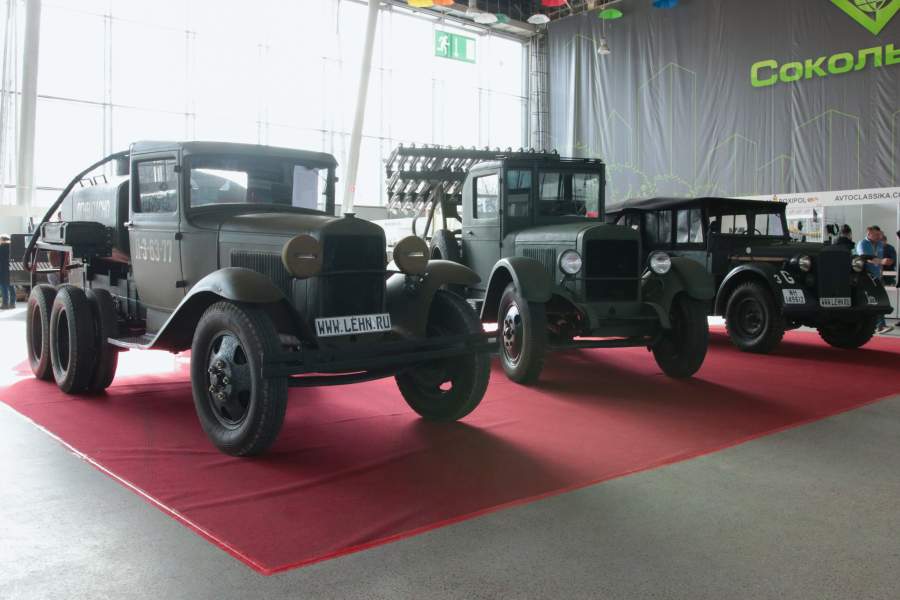  выставка старинных автомобилей Олдтаймер