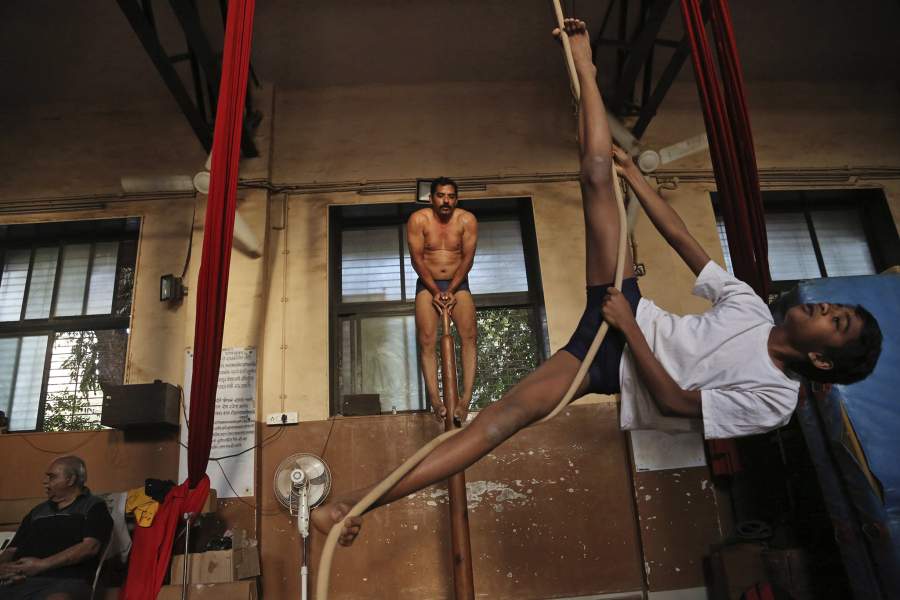 Индийский традиционный спорт Маллакхамб