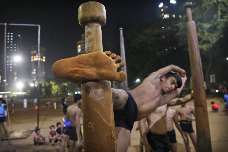 Индийский традиционный спорт Маллакхамб