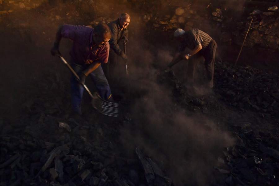 Традиционное производство древесного угля на севере Испании