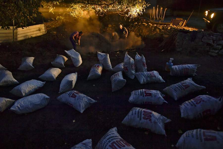 Традиционное производство древесного угля на севере Испании