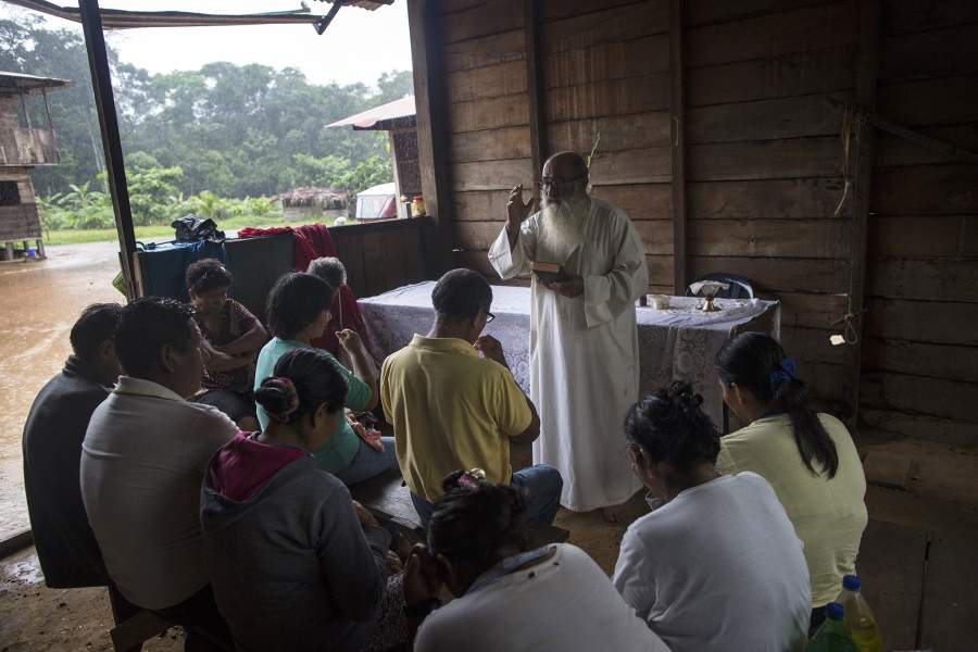 Падре из Амазонии