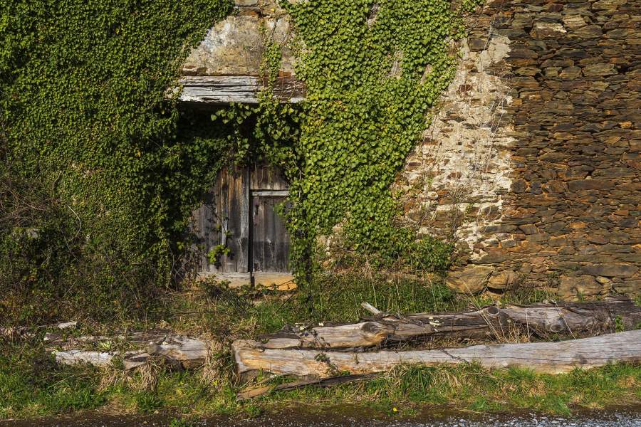 Деревни на продажу в Испании