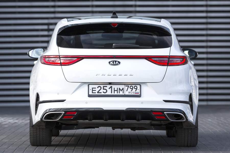 Kia Proceed