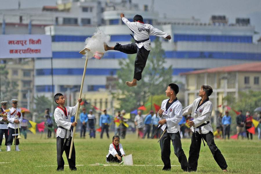 День Республики в Непале