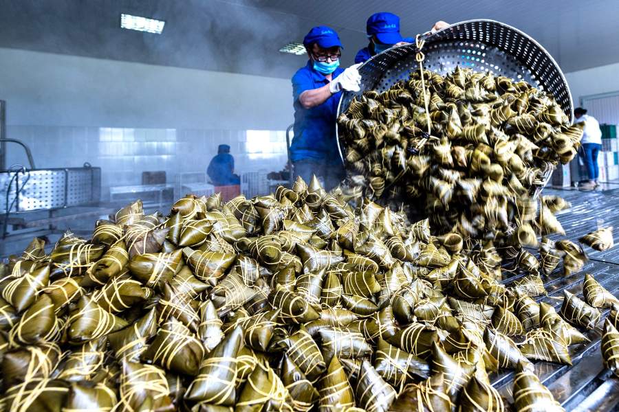 Фестиваль драконьих лодок в Китае