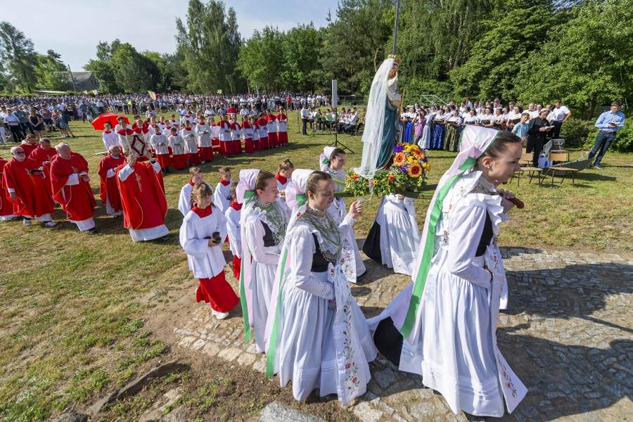 Лужицкие сербы во время крестного хода на Пятидесятницу