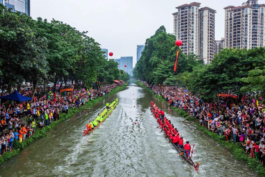 Фестиваль драконьих лодок в Китае