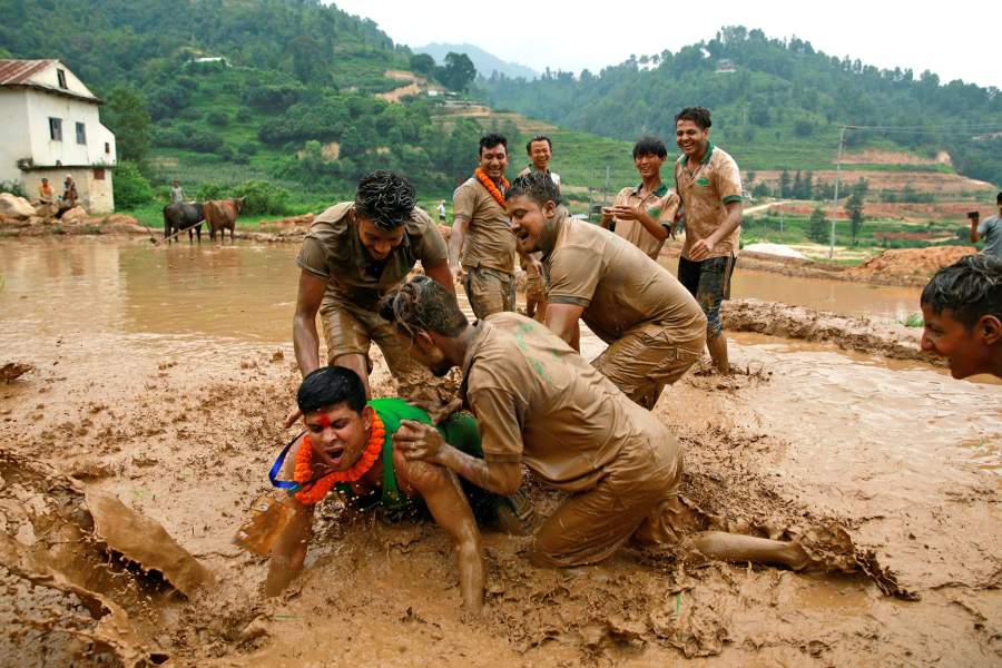 Фестиваль посадки риса  в Непале