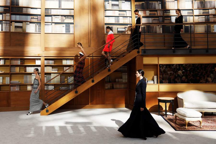 Неделя высокой моды в Париже