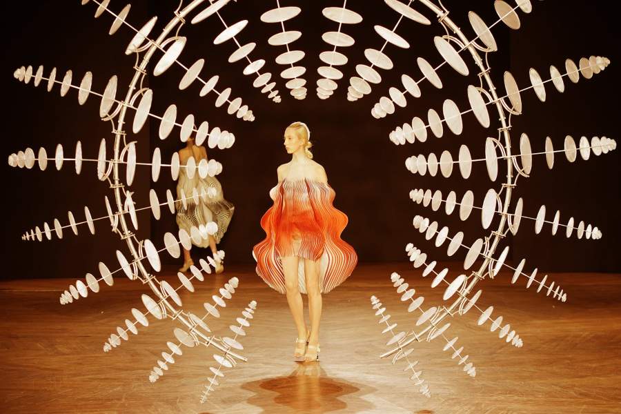 Неделя высокой моды в Париже