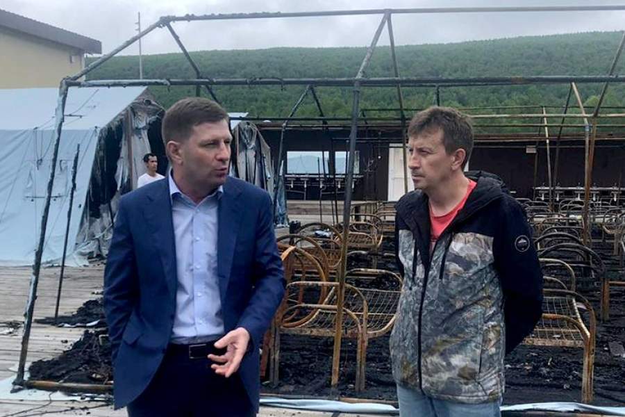 Последствия пожара в палаточном городке