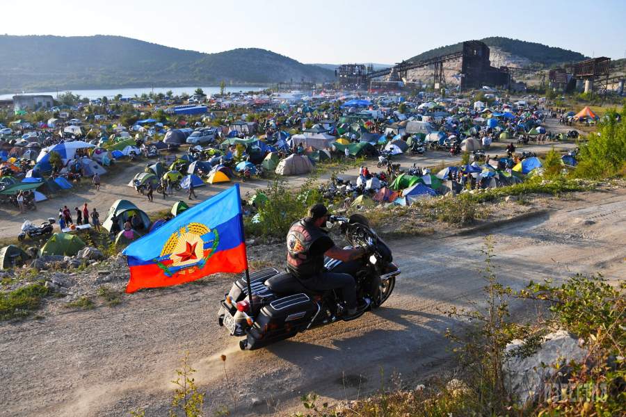 Гасфорт. Гора Гасфорта ночные волки. Гора Гасфорта байк шоу. Гора Гасфорта Севастополь. Гора Гасфорта Крым байк шоу.