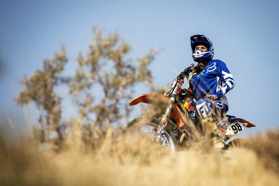 Женщина-байкер из Ирана