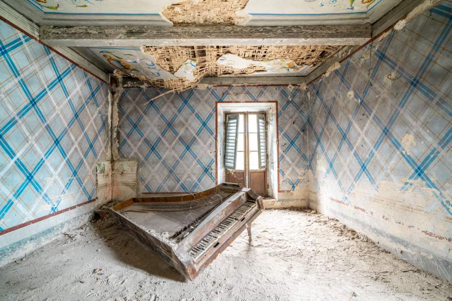 Выставка «Реквием по фортепиано»