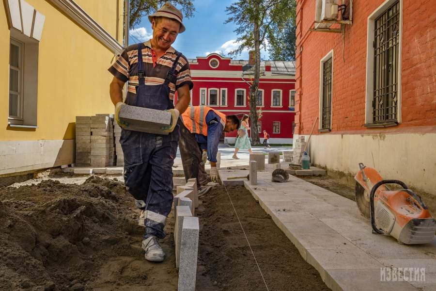 Школьная улица в Москве